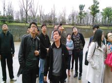 內(nèi)蒙古赤峰市副市長參觀集團(tuán)燕子磯新城保障性住房項(xiàng)目