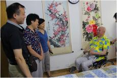 市建委、集團(tuán)黨委開展企業(yè)離休老干部高溫慰問